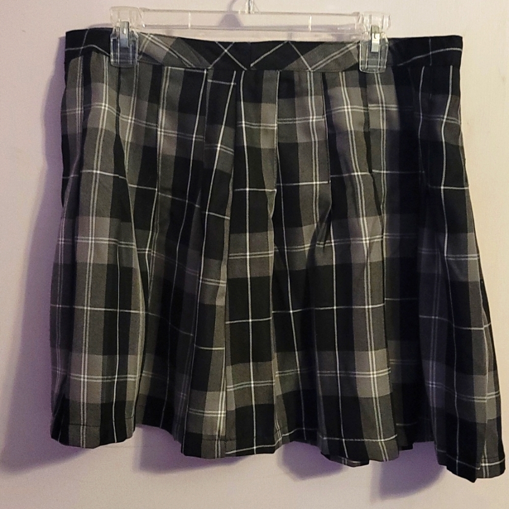 Black/Gray skirt